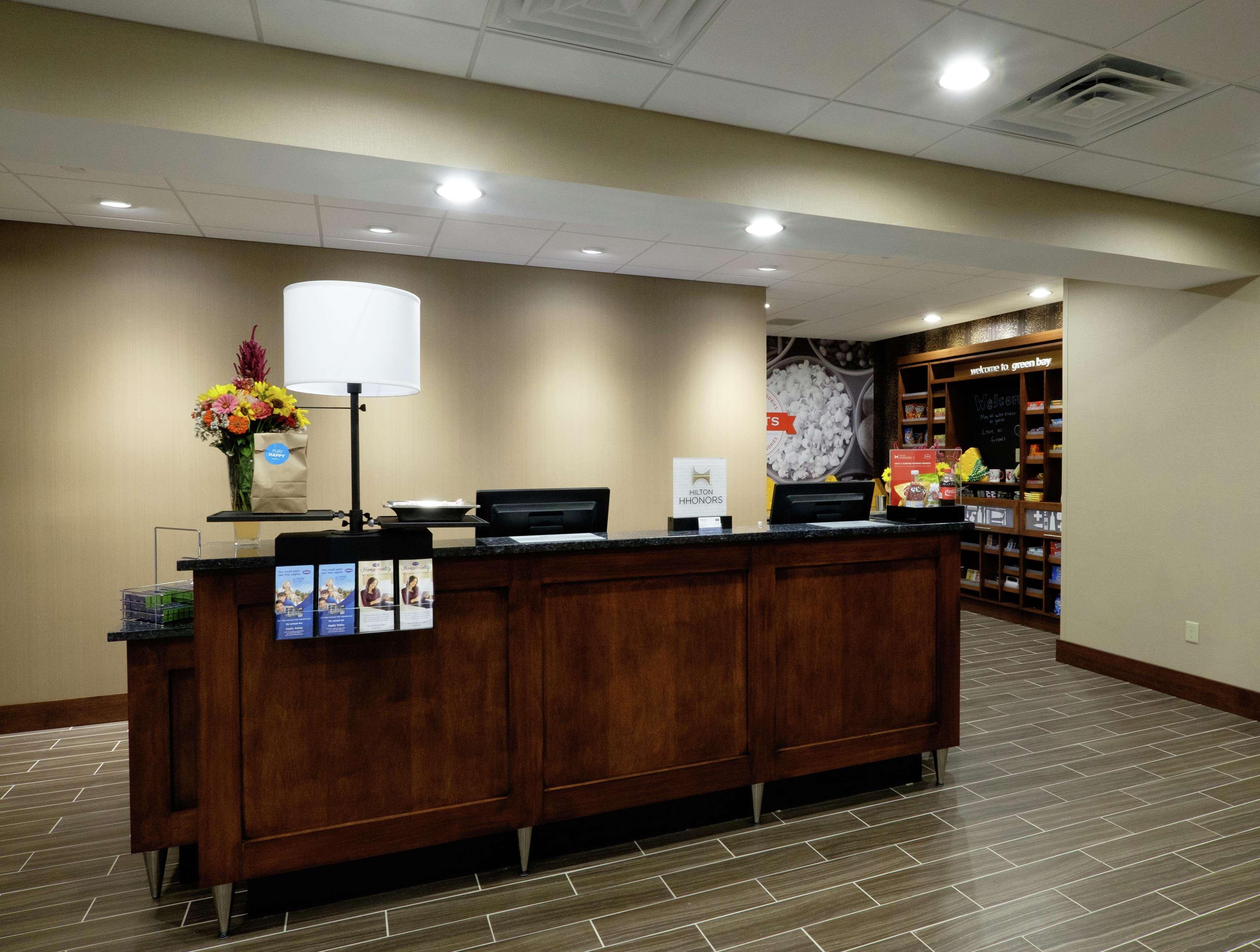 Hampton Inn Green Bay Downtown Exterior foto